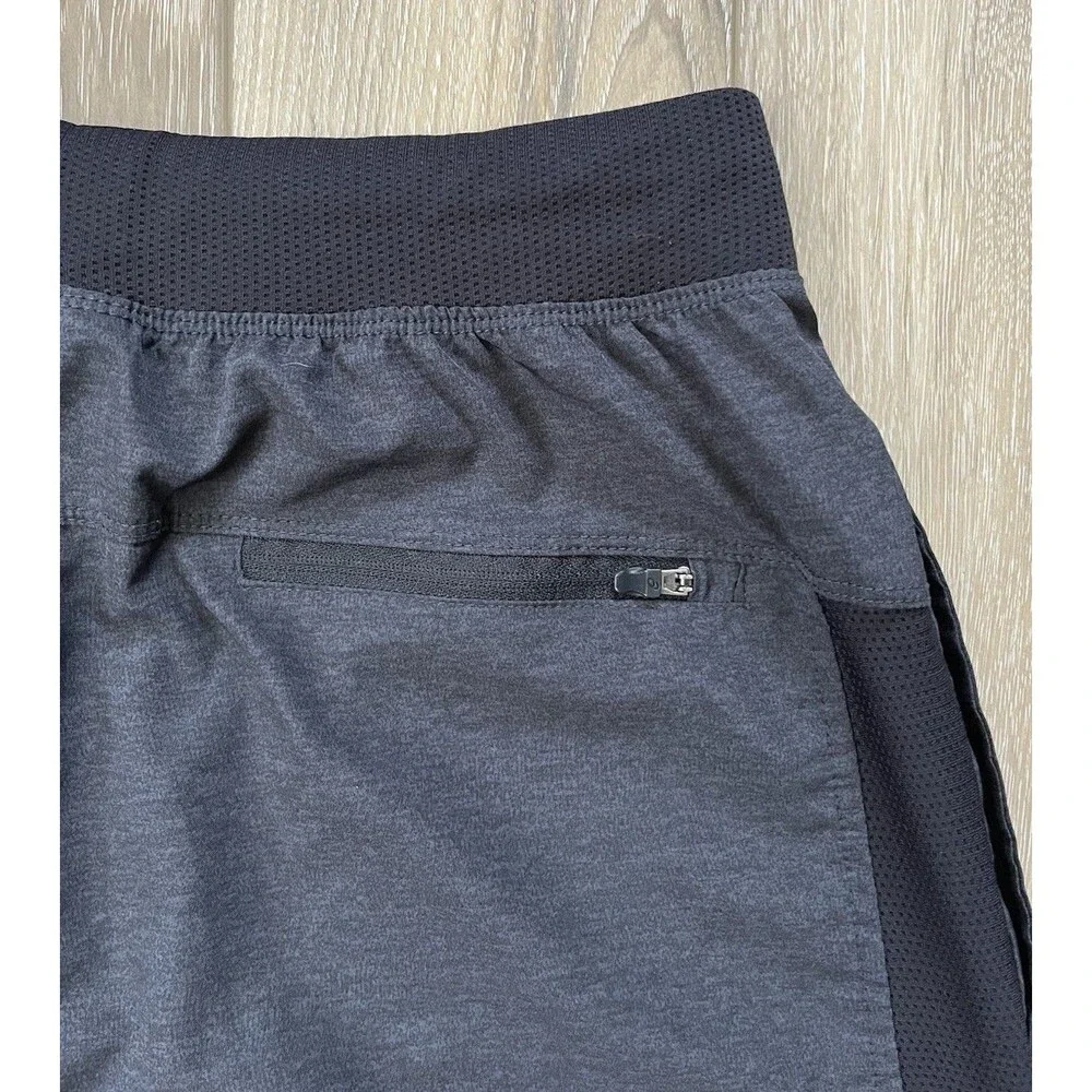 ASICS Gray Mixer Athletic Workout Shorts Mens Sz Small Pockets Lightweight